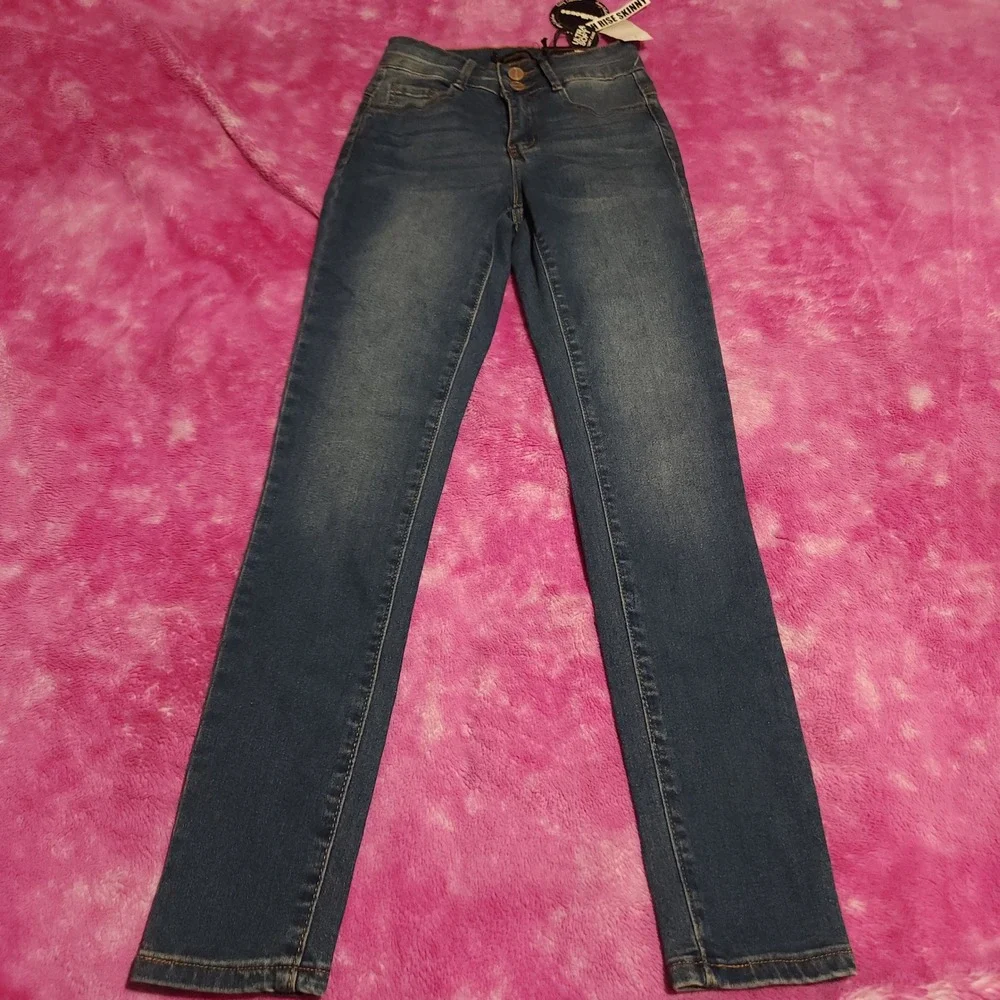 Dollhouse these jeans